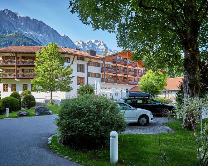 Abb. Hotel am Badersee