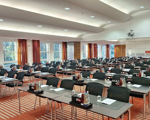 Abb. Steigenberger Hotel Der Sonnenhof