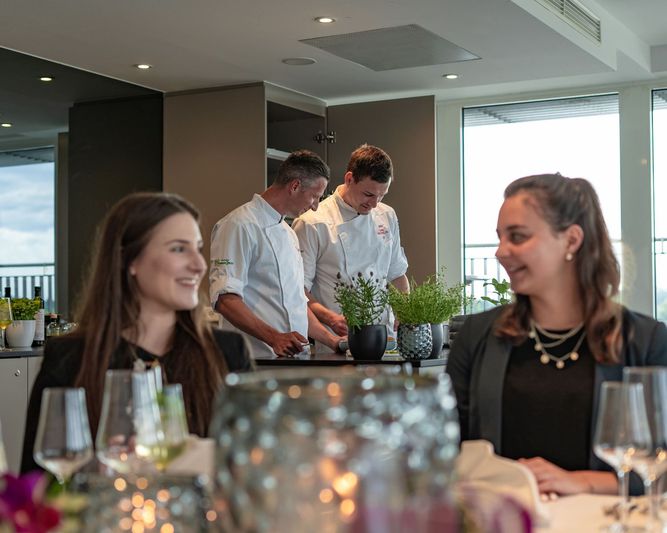 Abb. Hotel Vier Jahreszeiten Starnberg