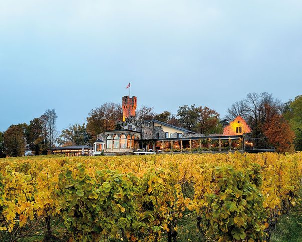 Abb. Relais & Chateaux Hotel Burg Schwarzenstein 