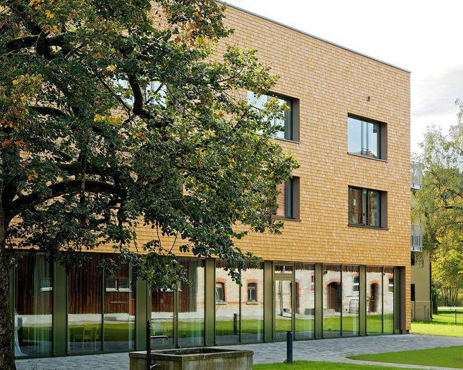 Abb. Hofgut FARNY