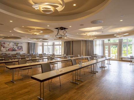 Abb. Ballsaal