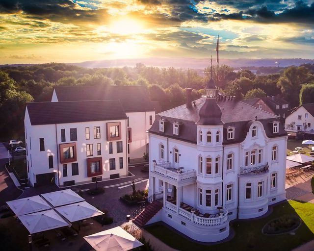 Abb. Chill & Grill an der Villa Raab